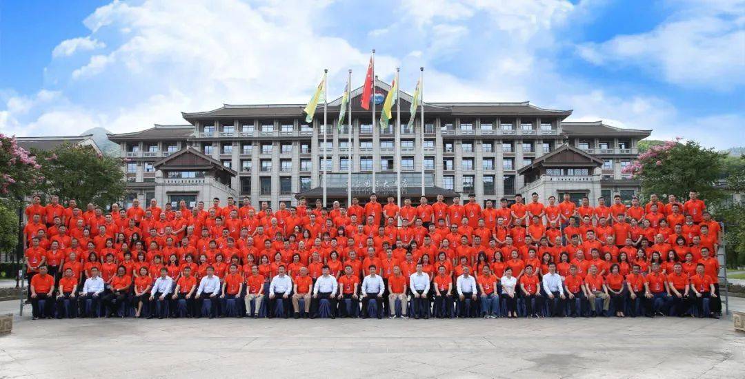 員工企業(yè)文化墻_企業(yè)員工夢想墻圖片_企業(yè)員工文化手冊領(lǐng)導(dǎo)行為規(guī)范