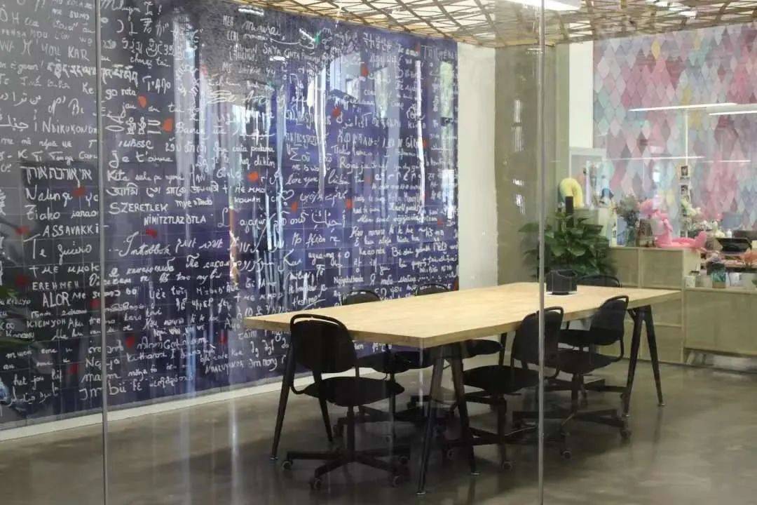 墻文化_文化企業(yè)品牌區(qū)別于企業(yè)品牌_企業(yè)文化墻怎么做