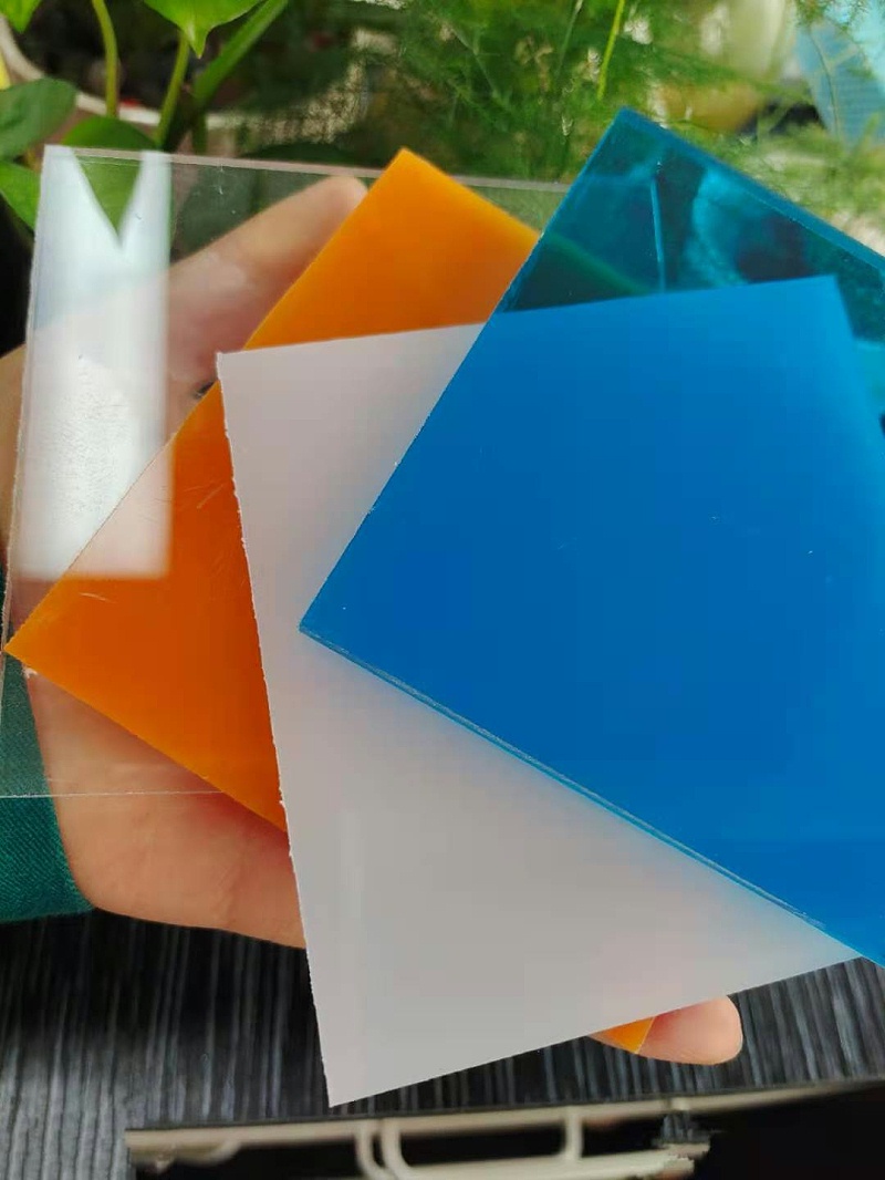 發(fā)光沖孔字安裝價格_亞克力發(fā)光字價格表_亞克力字制作價格